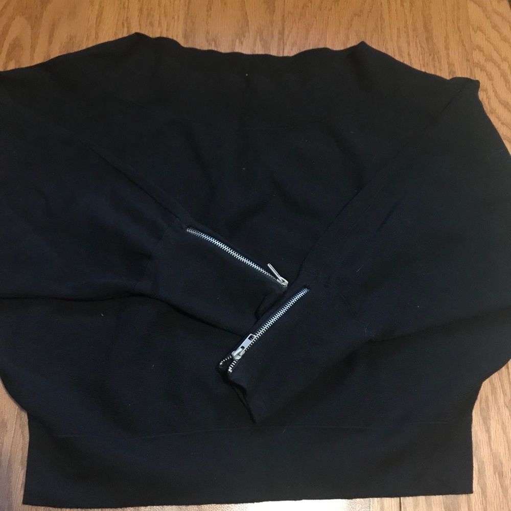 Free People boat neck sweater w/ zippered sleeves